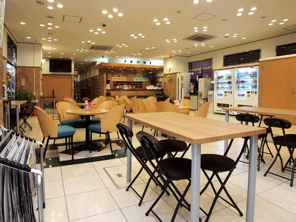 Toyoko Inn Hokkaido Sapporo-Eki Kita-Guchi Exterior foto
