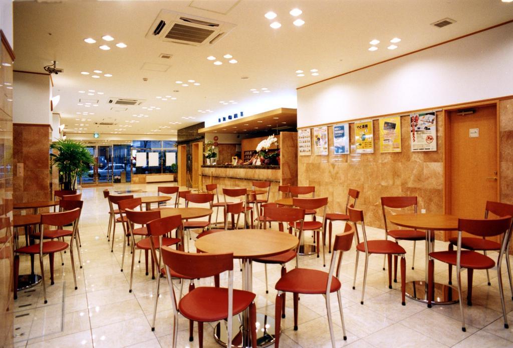 Toyoko Inn Hokkaido Sapporo-Eki Kita-Guchi Exterior foto